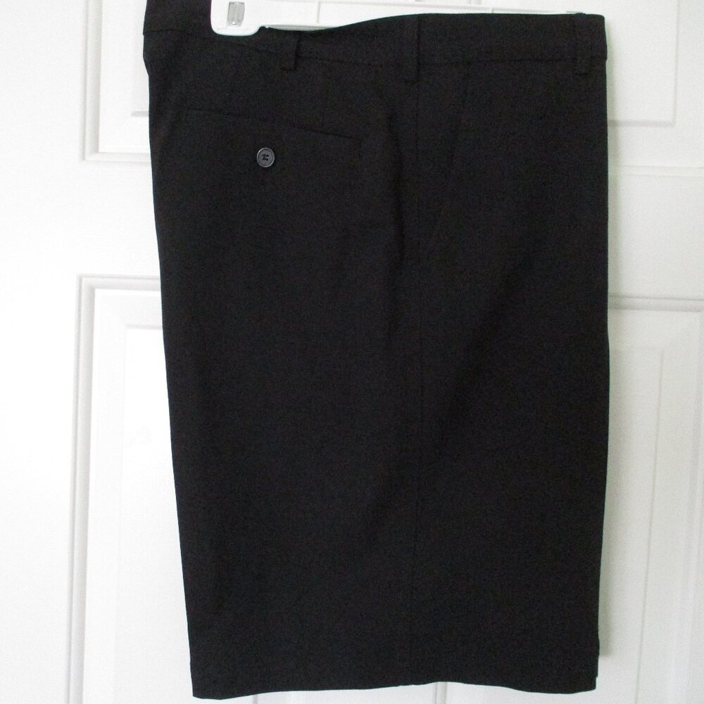Pebble Beach Performance Mens Flat Front Black Golf Short Pant NWOT - Size 36W - Picture 2 of 3